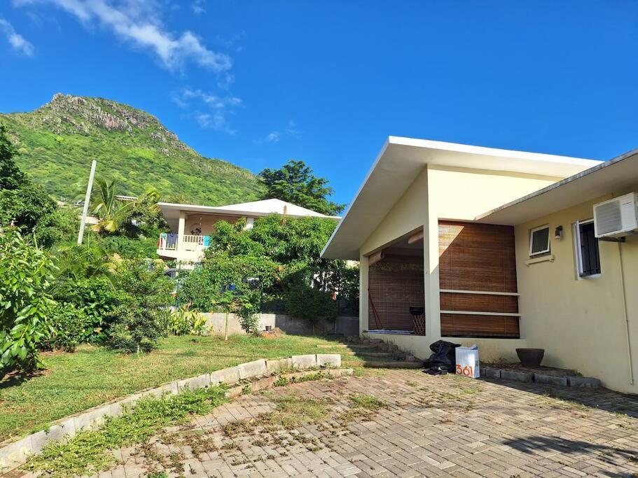 Maison Tamarin - Riviere Noire Pour 5 Personnes Exterior photo